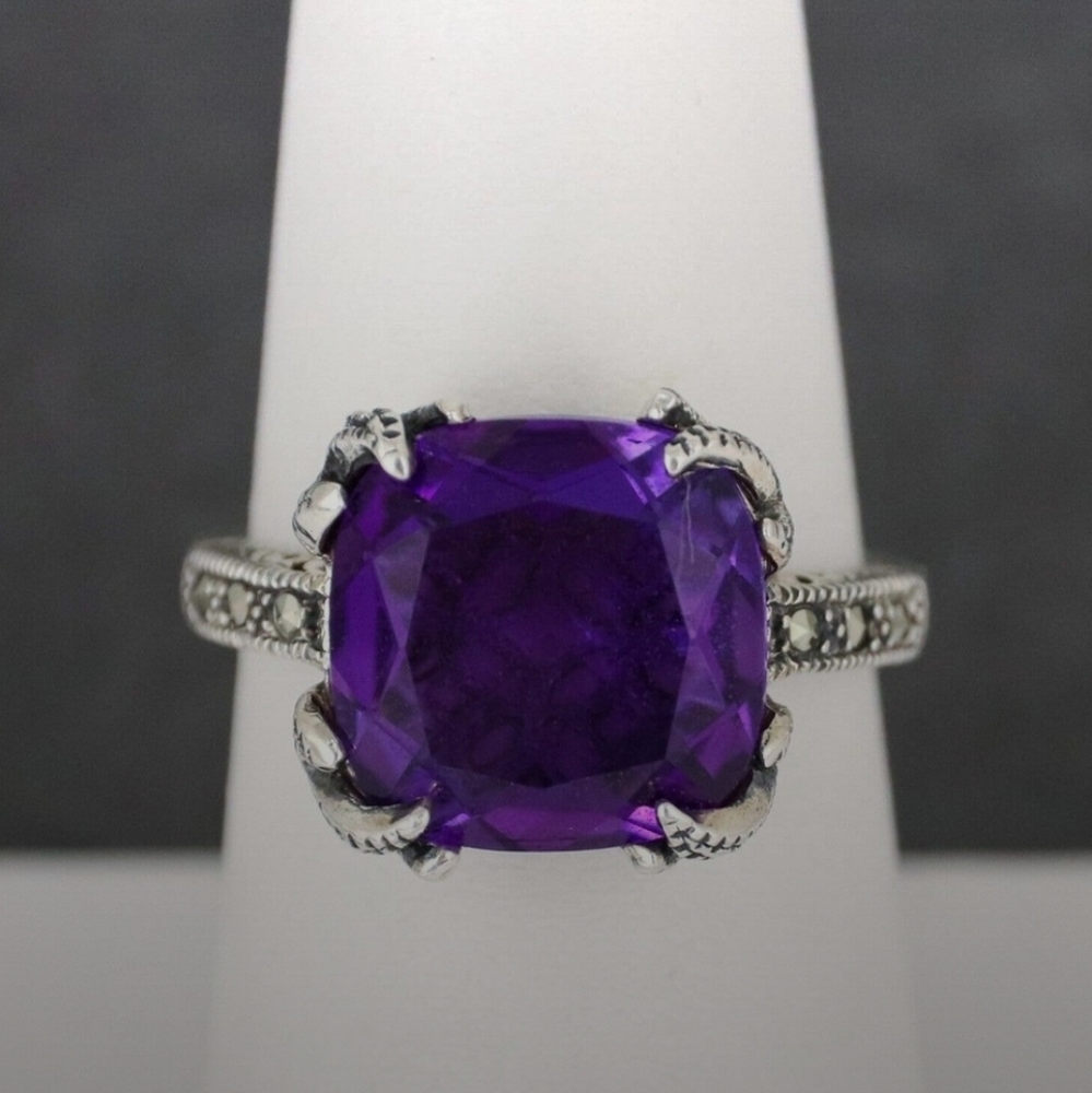 Cushion-cut, lab-created amethyst stone accentuated marcasite & milgrain detail - Picture 6 of 9